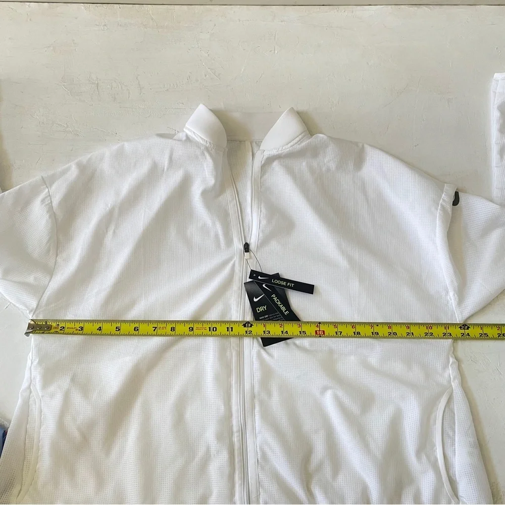Nike Dry Bliss Jacket White Butter Zip Up Lightweight Training Unlined Sz M NWT